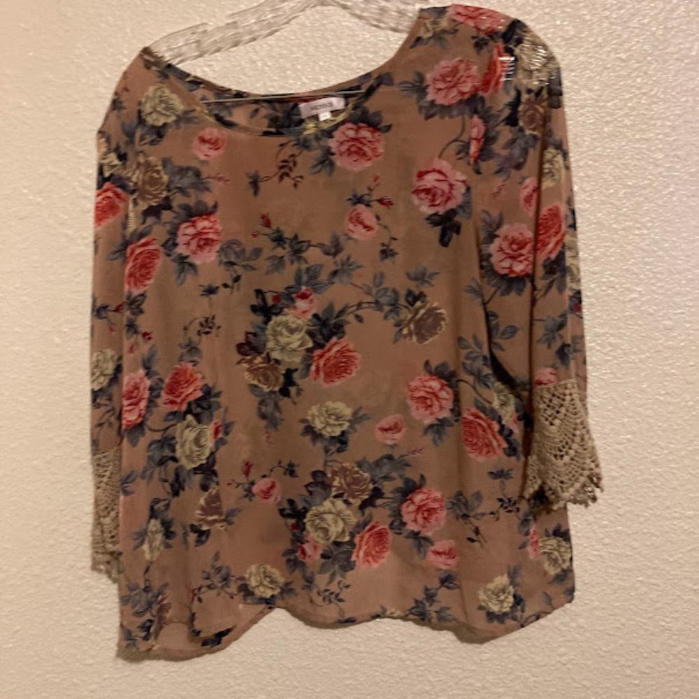 Marisol women's XL Anthropologie surplice tan, pink, gray, floral blouse